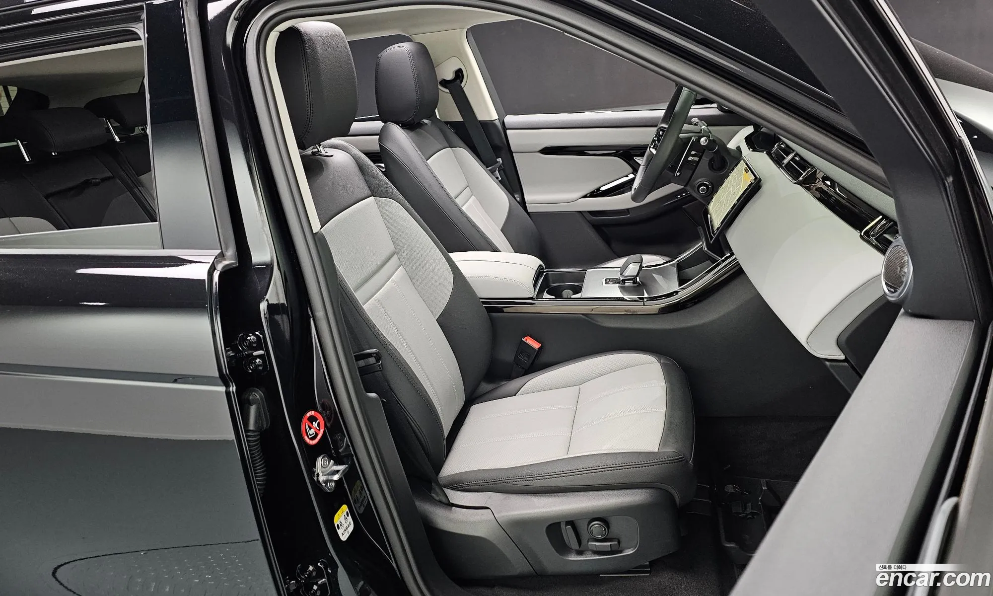 Land Rover Range Rover Evoque 2025 SALZA2BX7SH265585 — 16