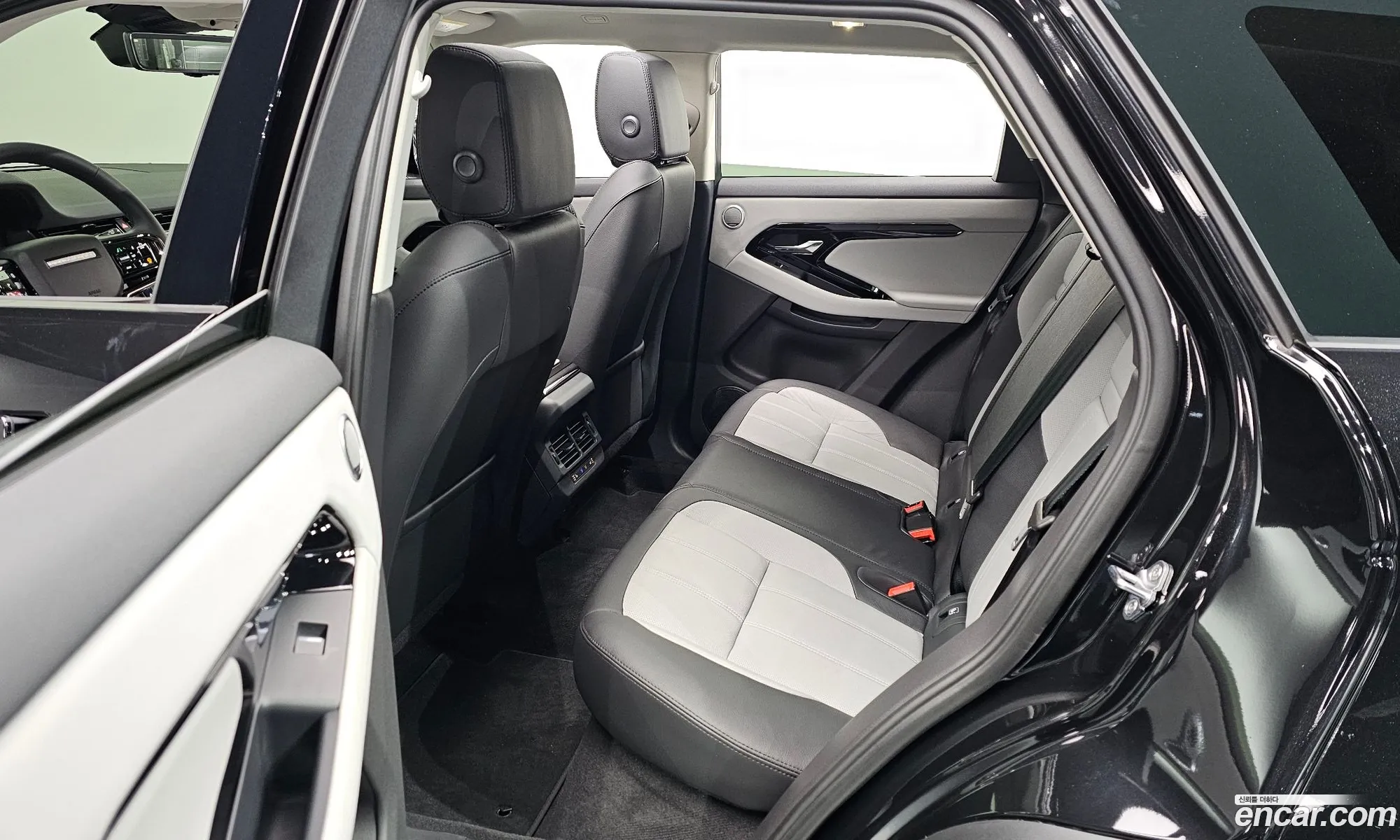 Land Rover Range Rover Evoque 2025 SALZA2BX7SH265585 — 14