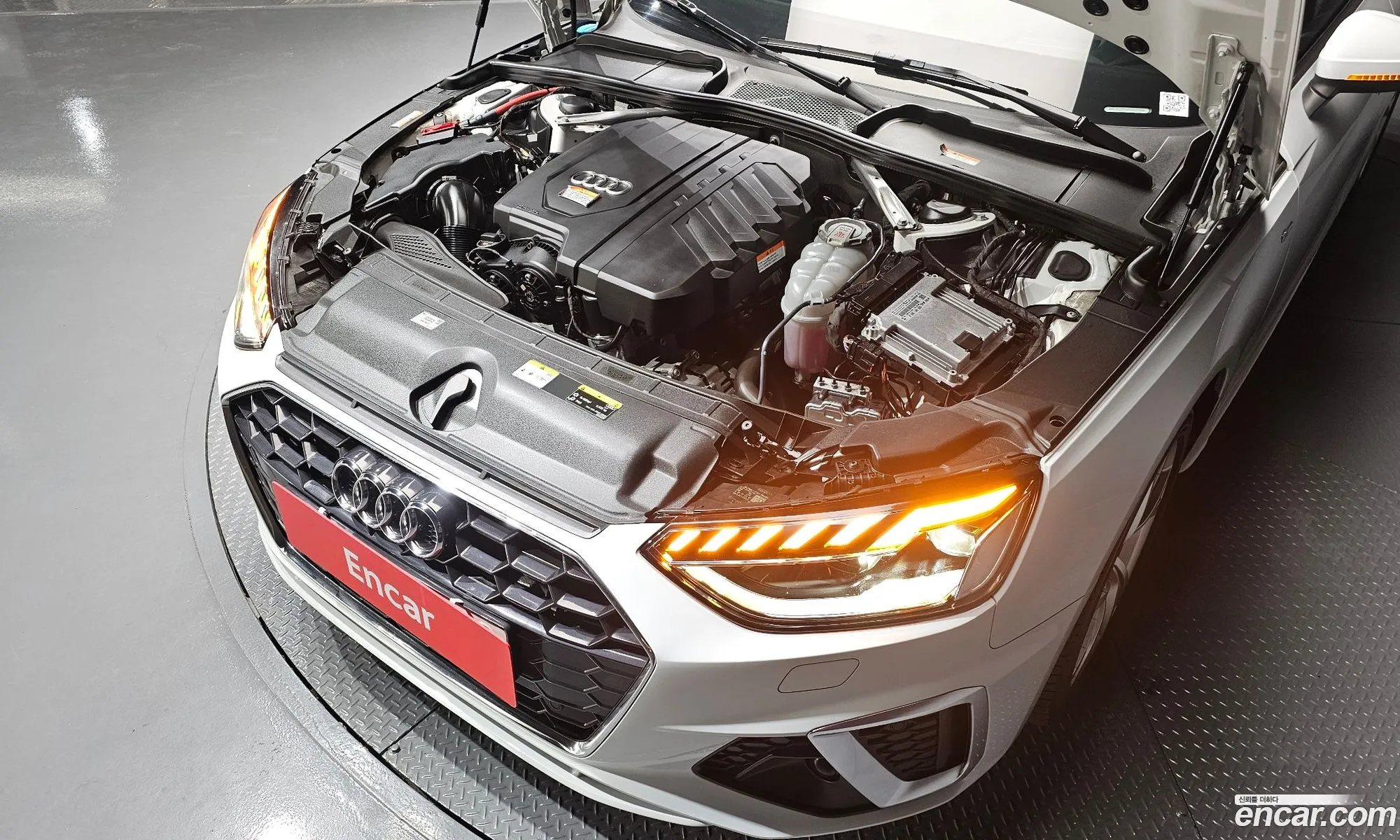 Audi A4 2022 WAUZZZF48NA042684 — 9