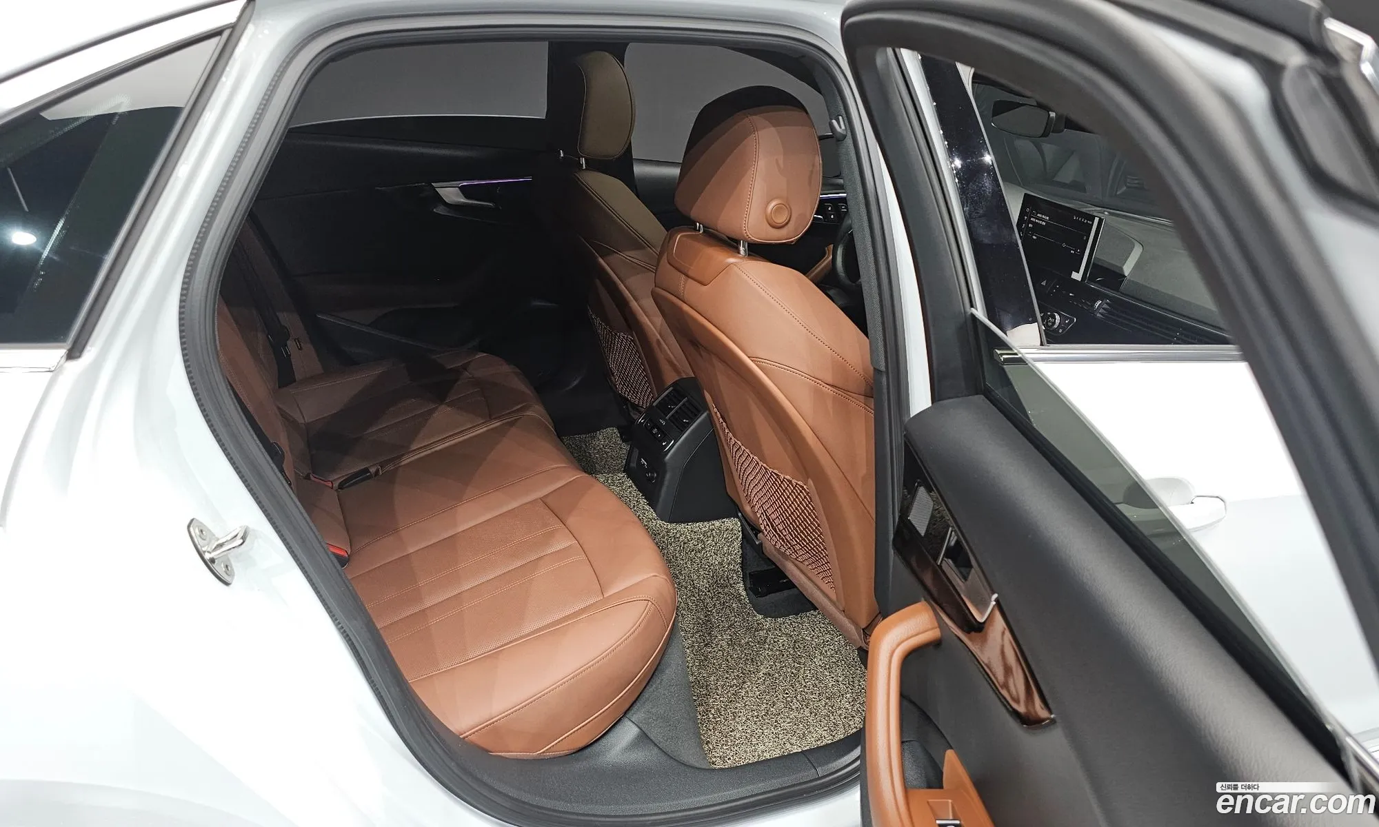 Audi A4 2022 WAUZZZF48NA042684 — 16
