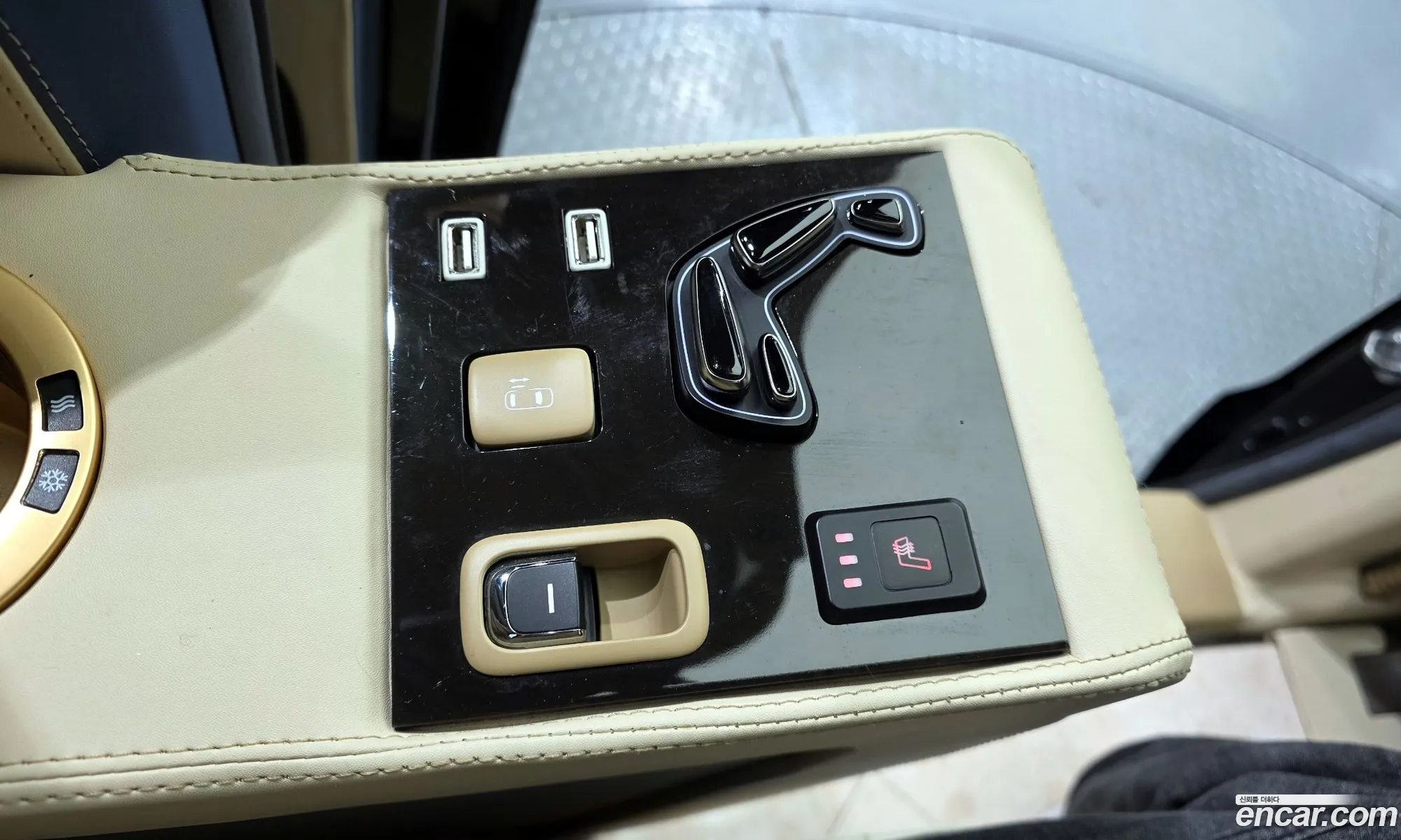 Kia Carnival 2019 KNAME811BLS617211 — 10