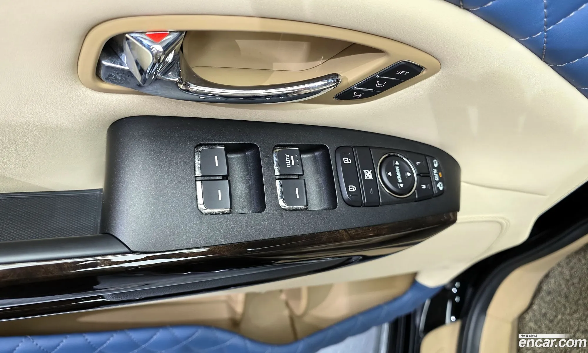 Kia Carnival 2019 KNAME811BLS617211 — 11