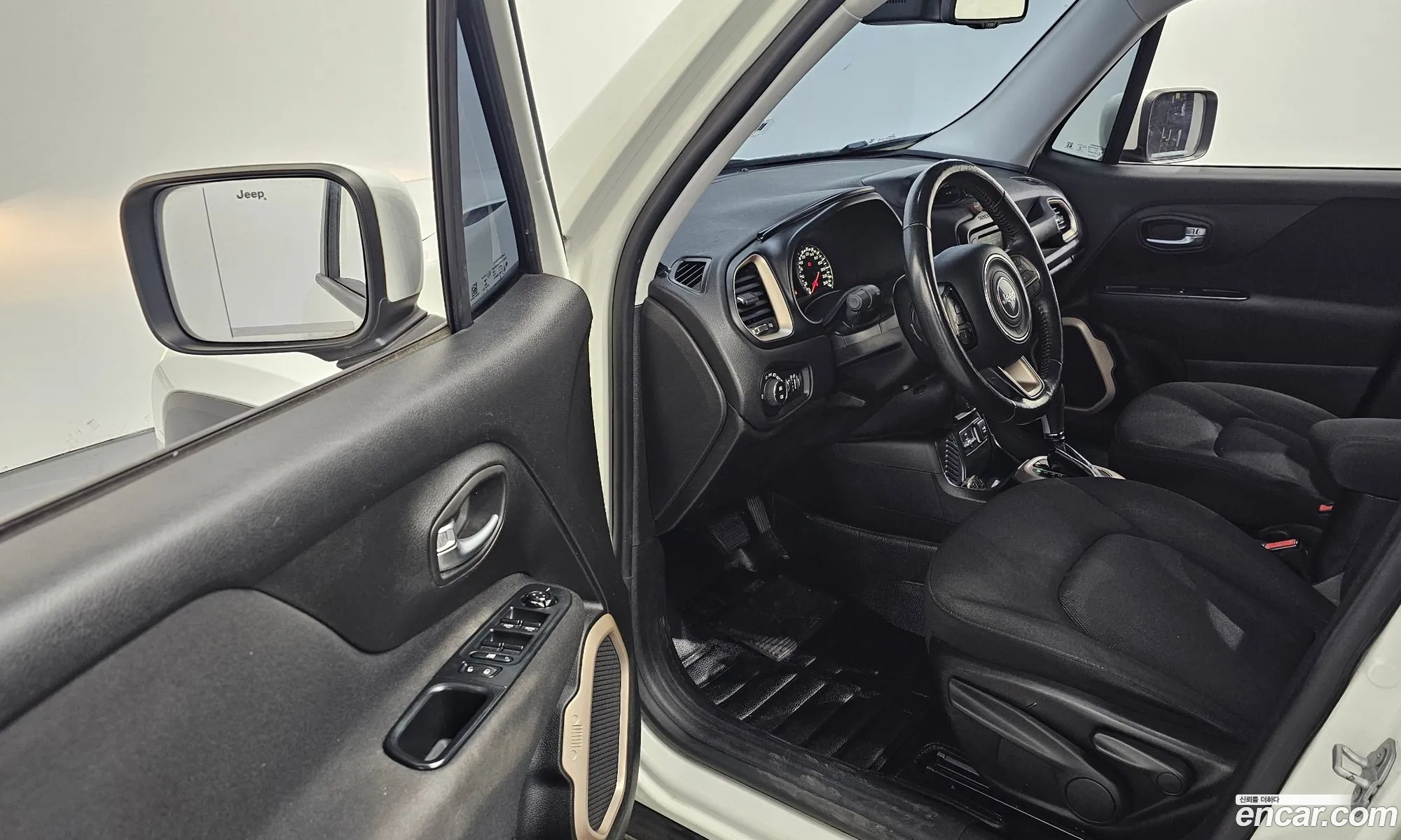 Jeep Renegade 2016 1C4BU0000GPD19174 — 6