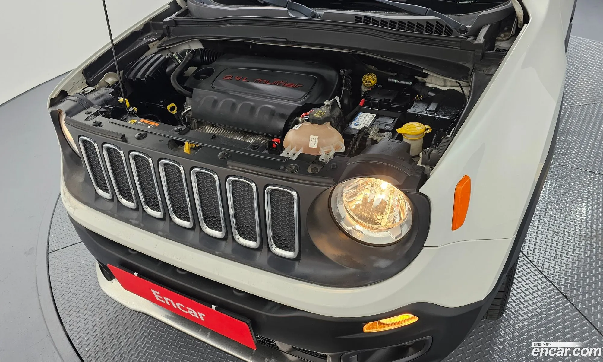 Jeep Renegade 2016 1C4BU0000GPD19174 — 14
