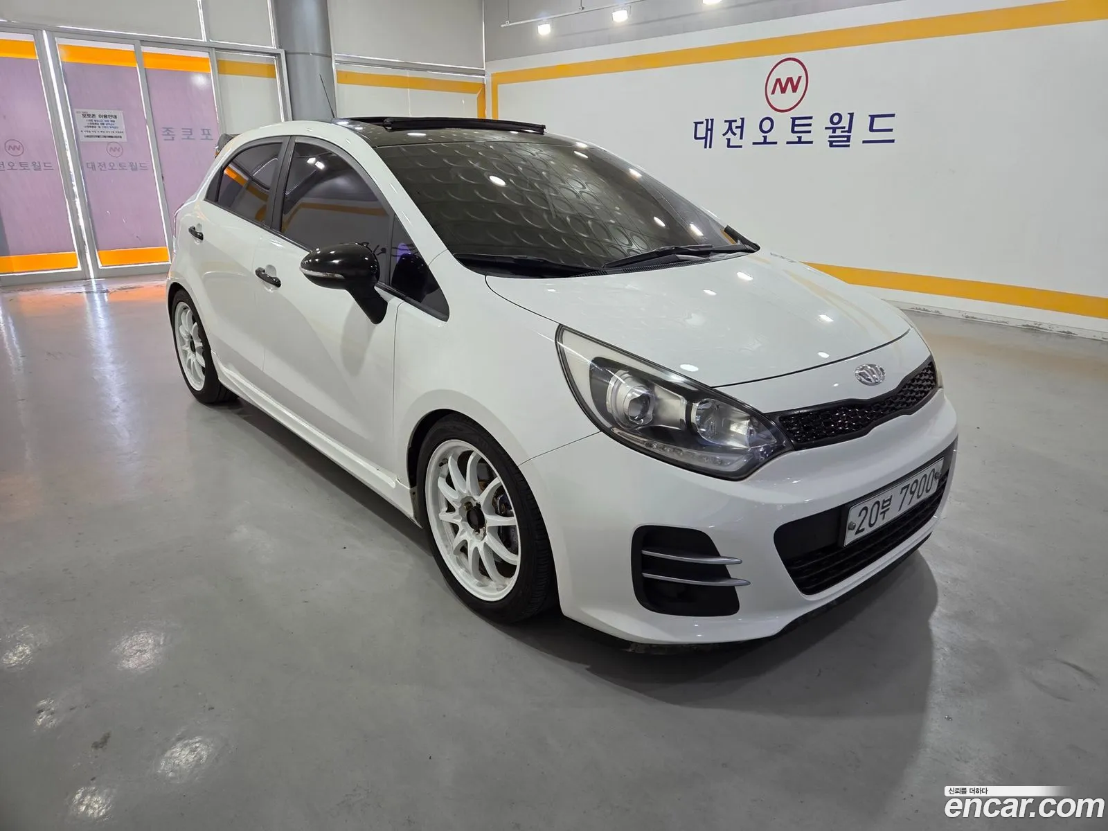 Kia Pride 2015 — 9