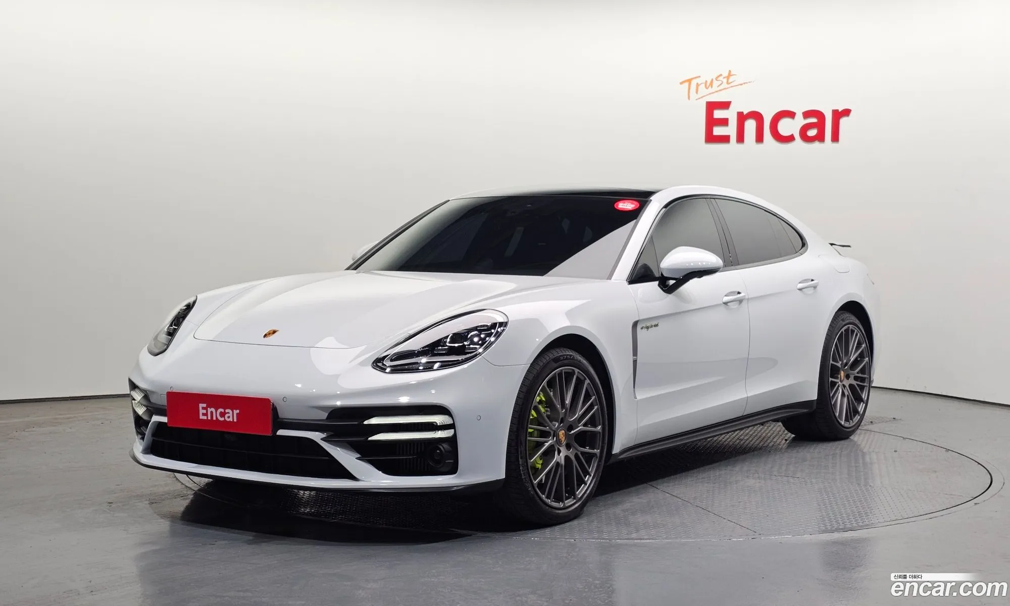 Porsche Panamera 2023 — 3