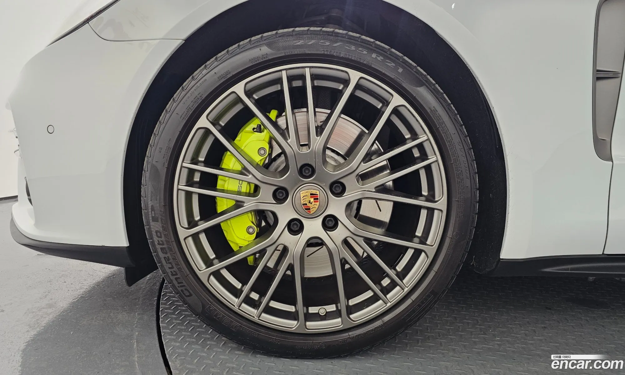 Porsche Panamera 2023 — 16