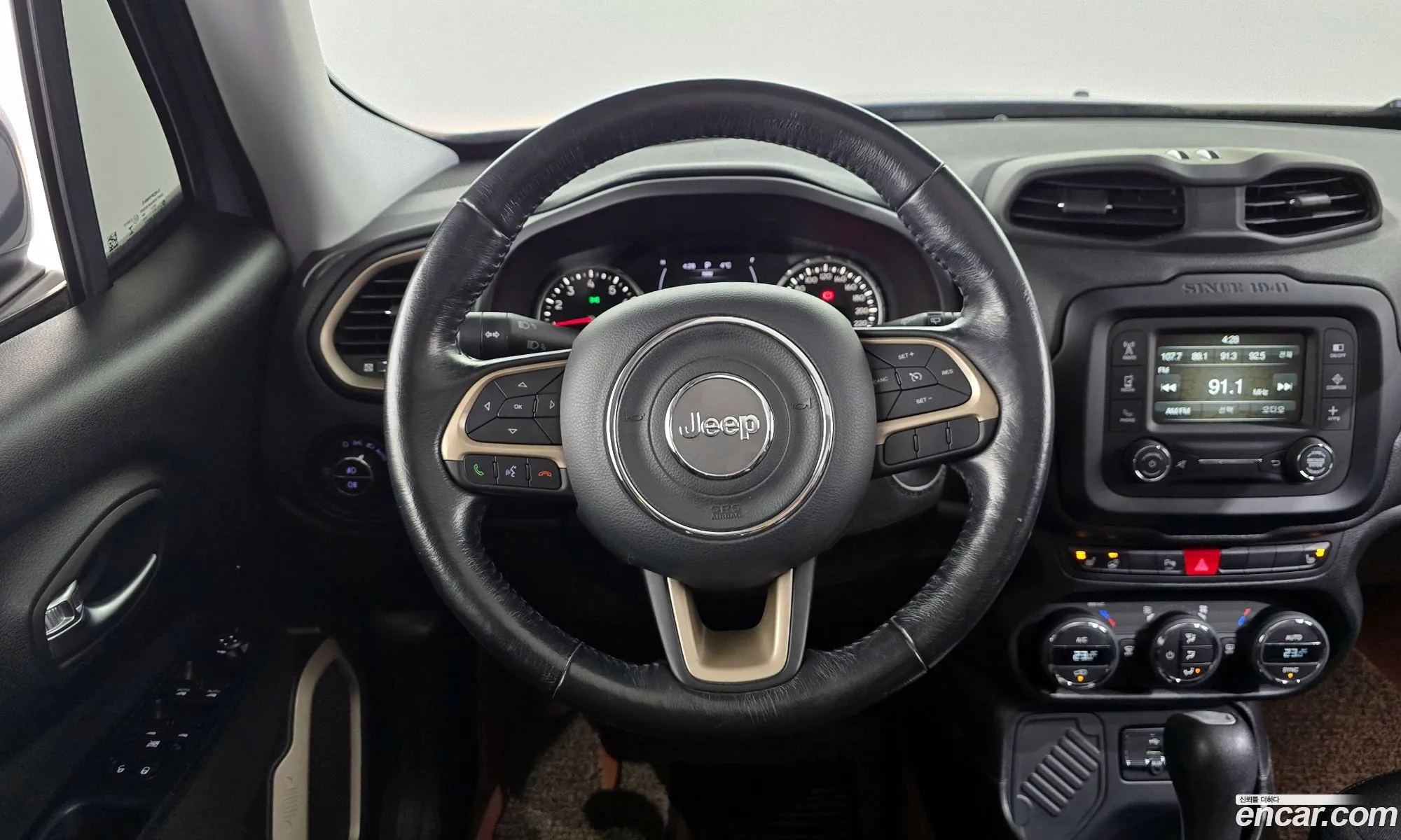 Jeep Renegade 2017 1C4BU0000HPG39258 — 19