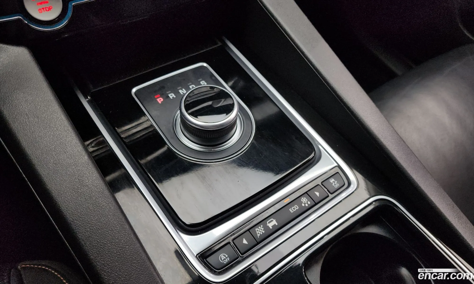 Jaguar F-Pace 2017 SADCA2BN5JA278097 — 11
