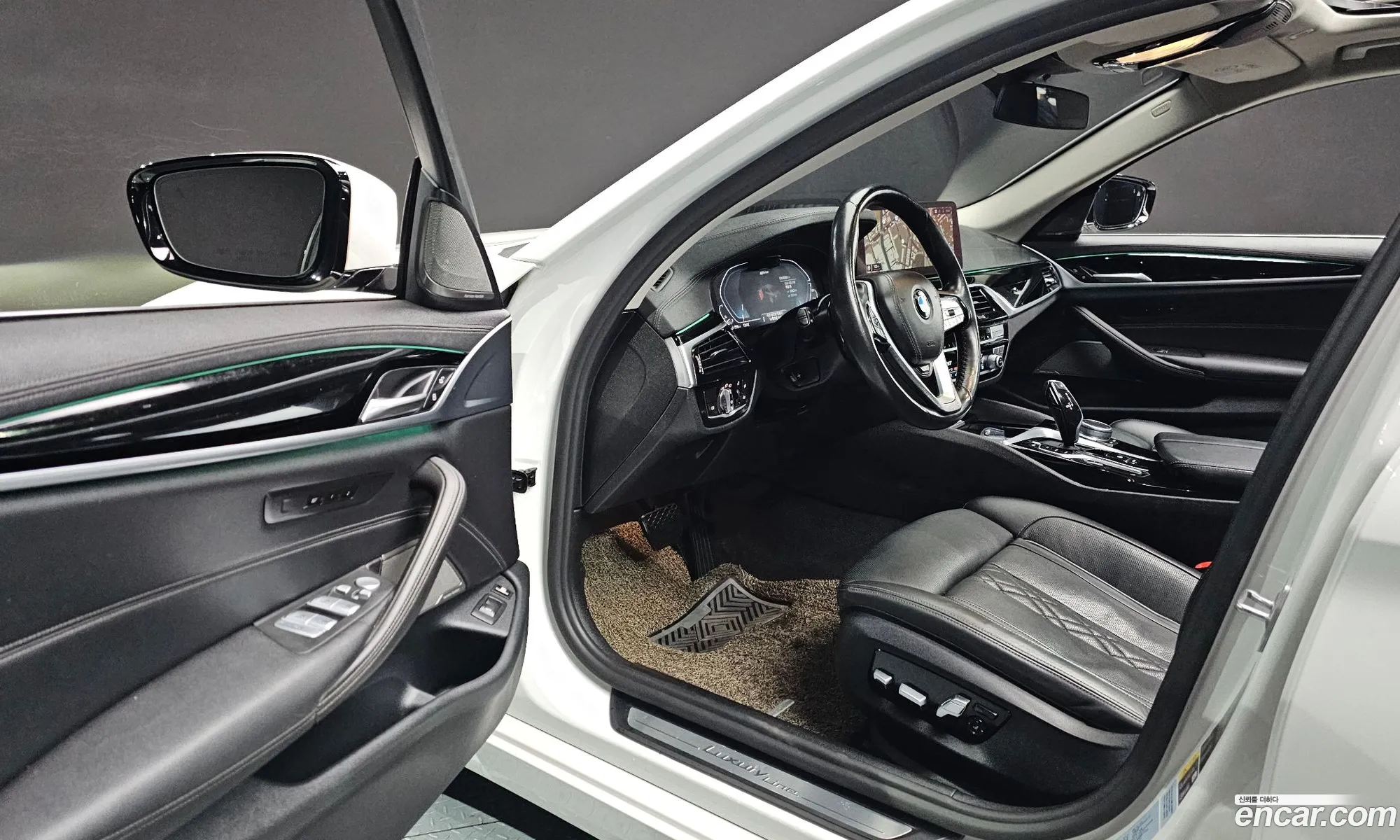 BMW 5 Series 2021 — 2