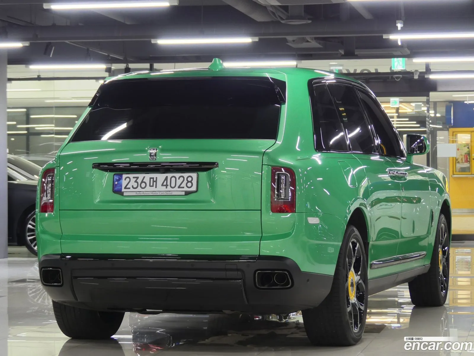 Rolls-Royce Cullinan 2023 — 10