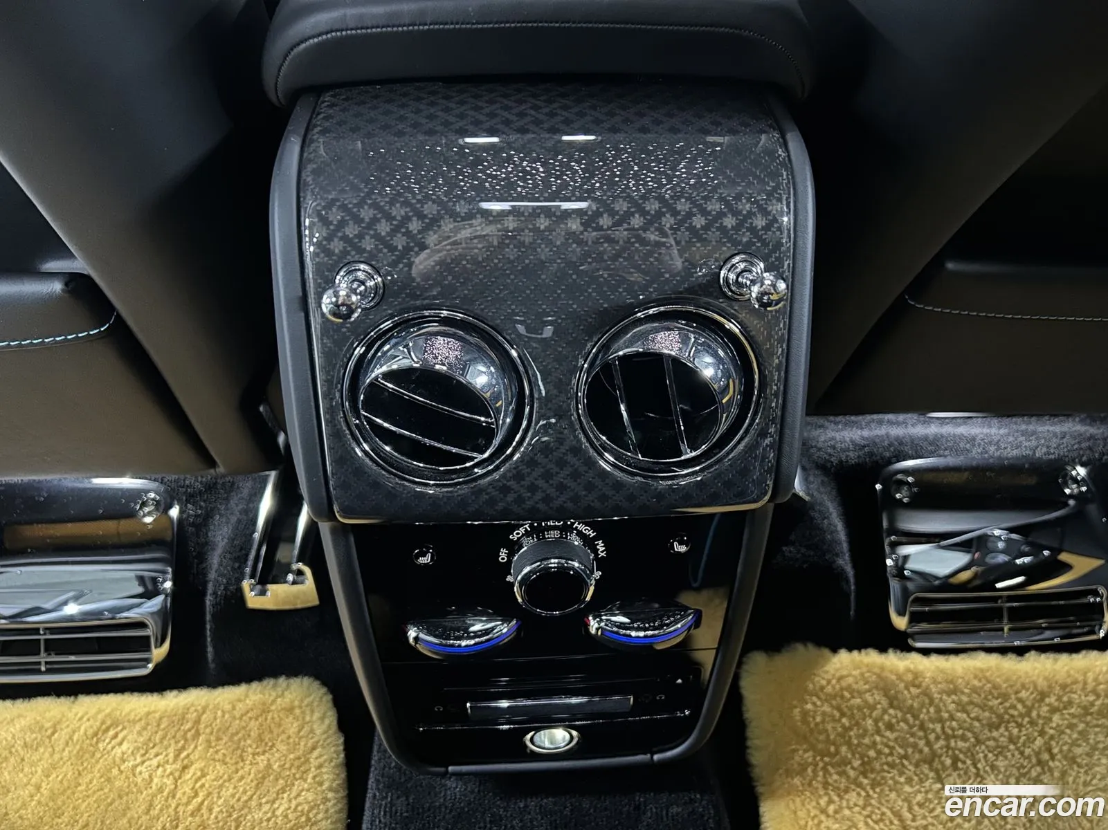 Rolls-Royce Cullinan 2023 — 8