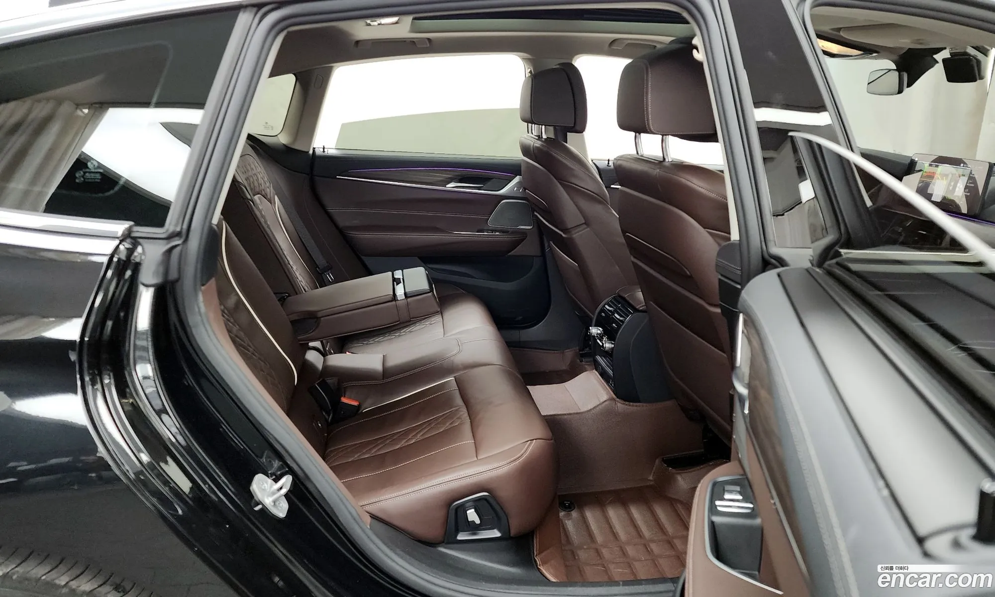 BMW 6 Series GT 2023 — 9