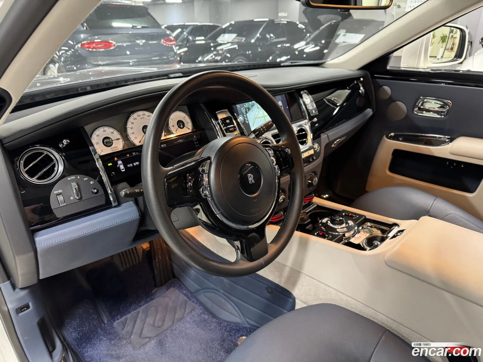 Rolls-Royce Ghost 2011 — 7