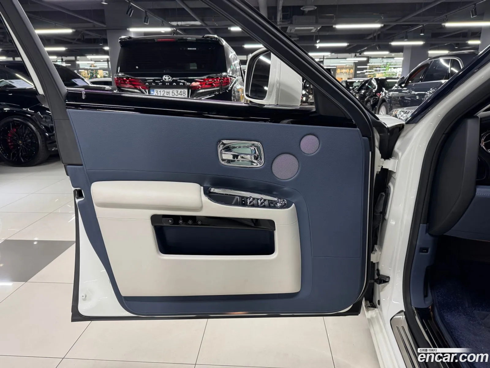Rolls-Royce Ghost 2011 — 5
