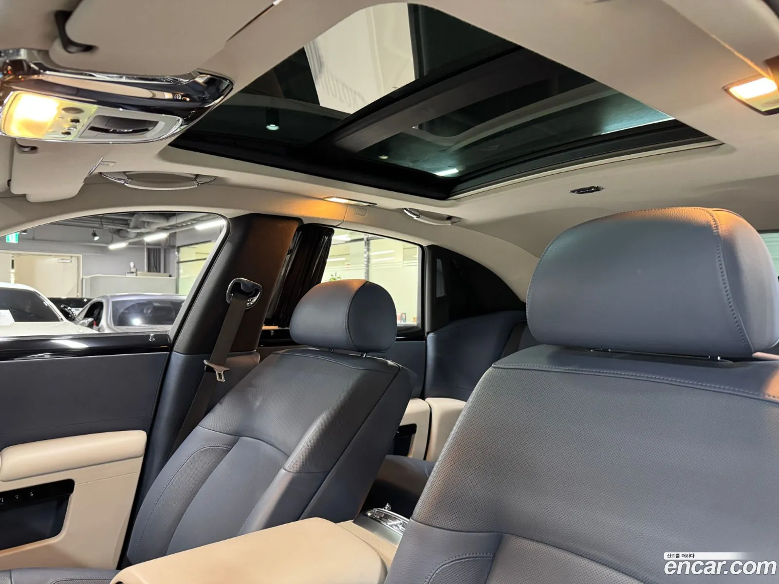 Rolls-Royce Ghost 2011 — 11
