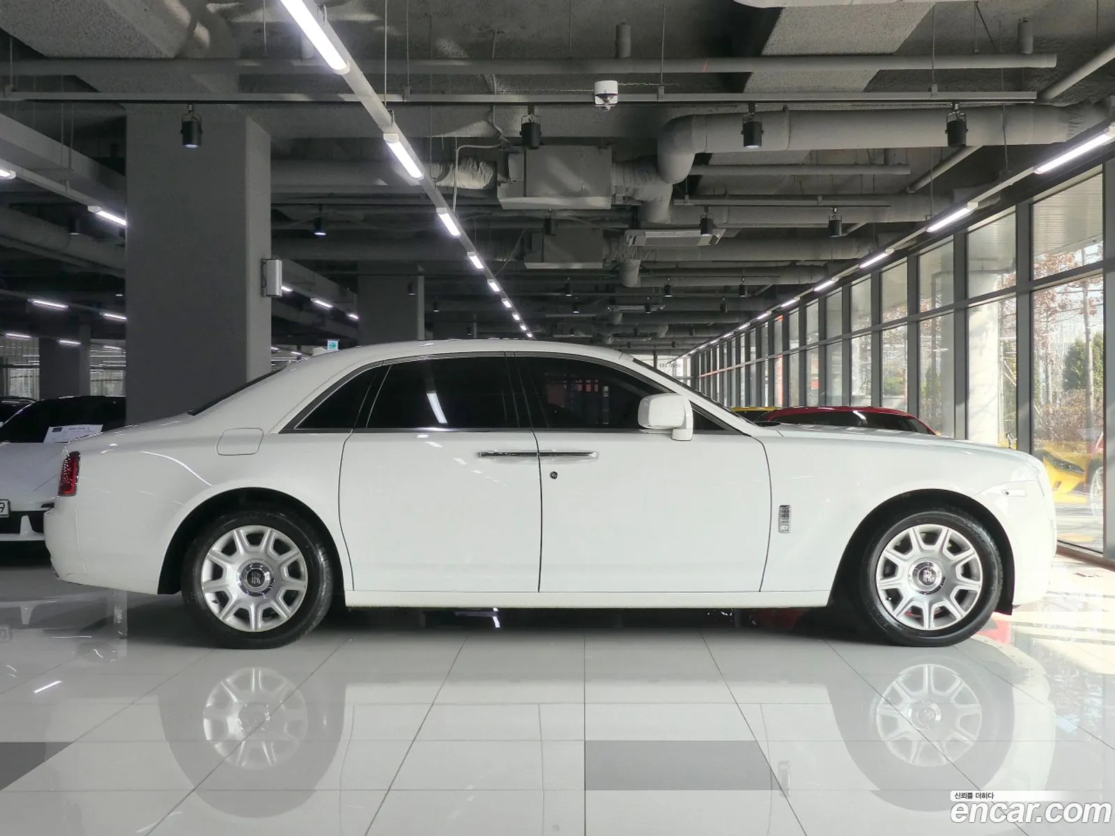 Rolls-Royce Ghost 2011 — 9