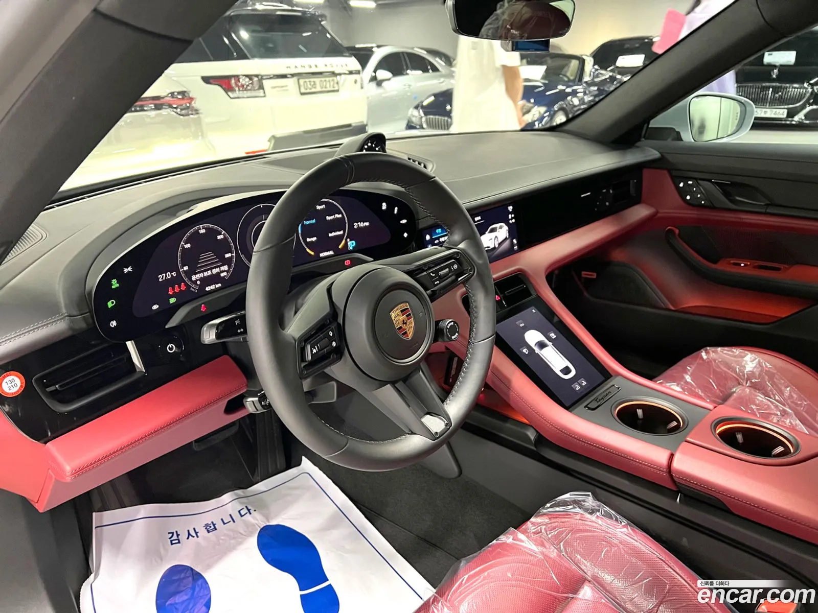 Porsche Taycan 2023 — 14
