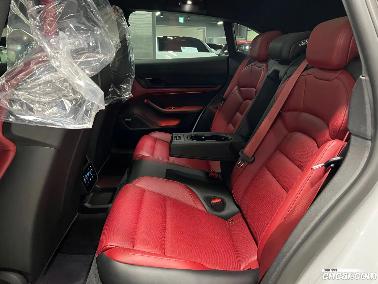 Porsche Taycan 2023 — 13