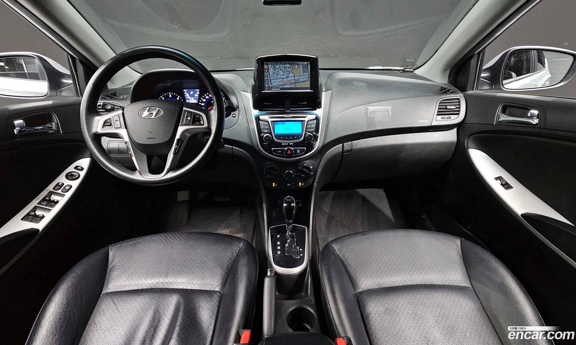 Hyundai Accent 2012 — 12