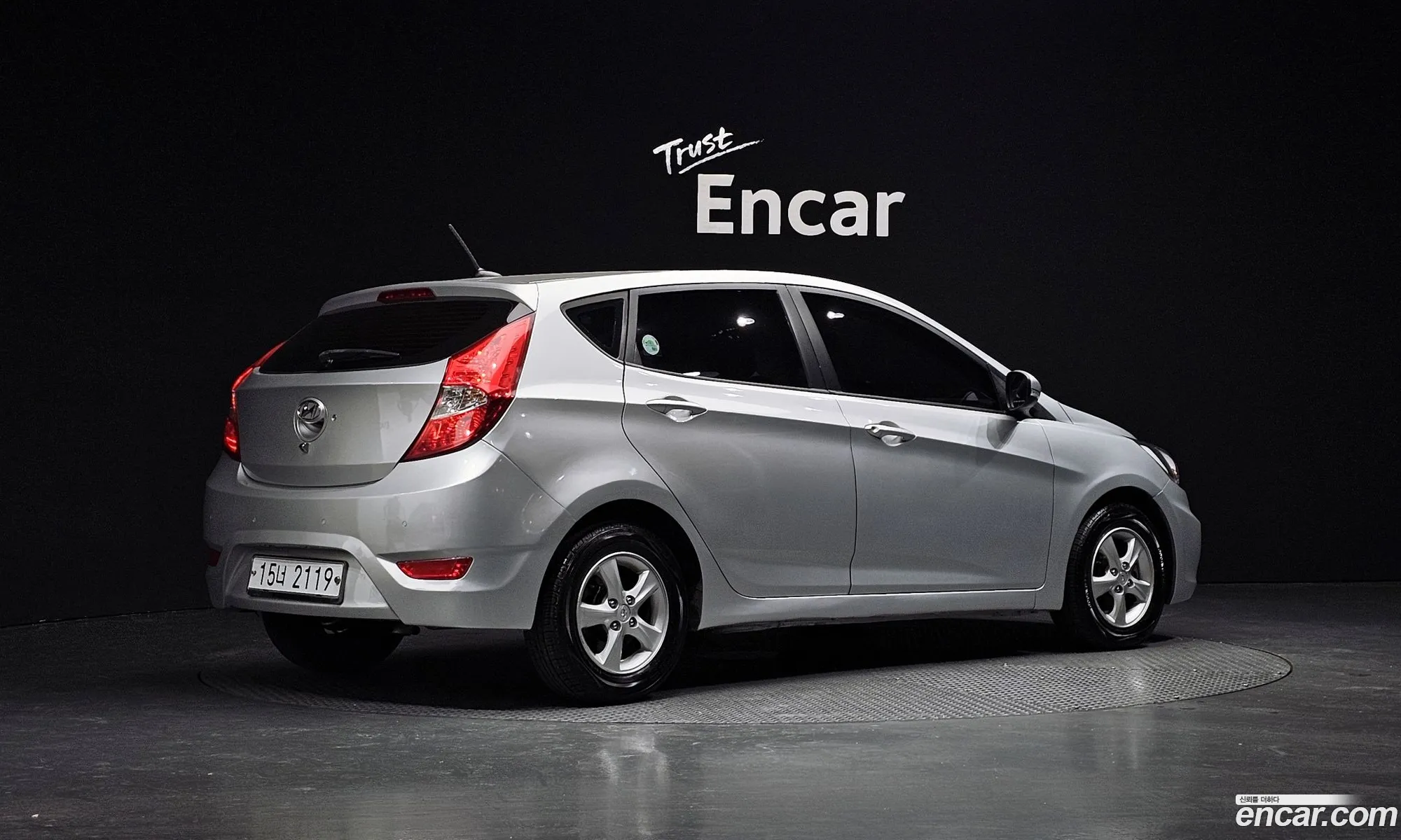 Hyundai Accent 2012 — 14