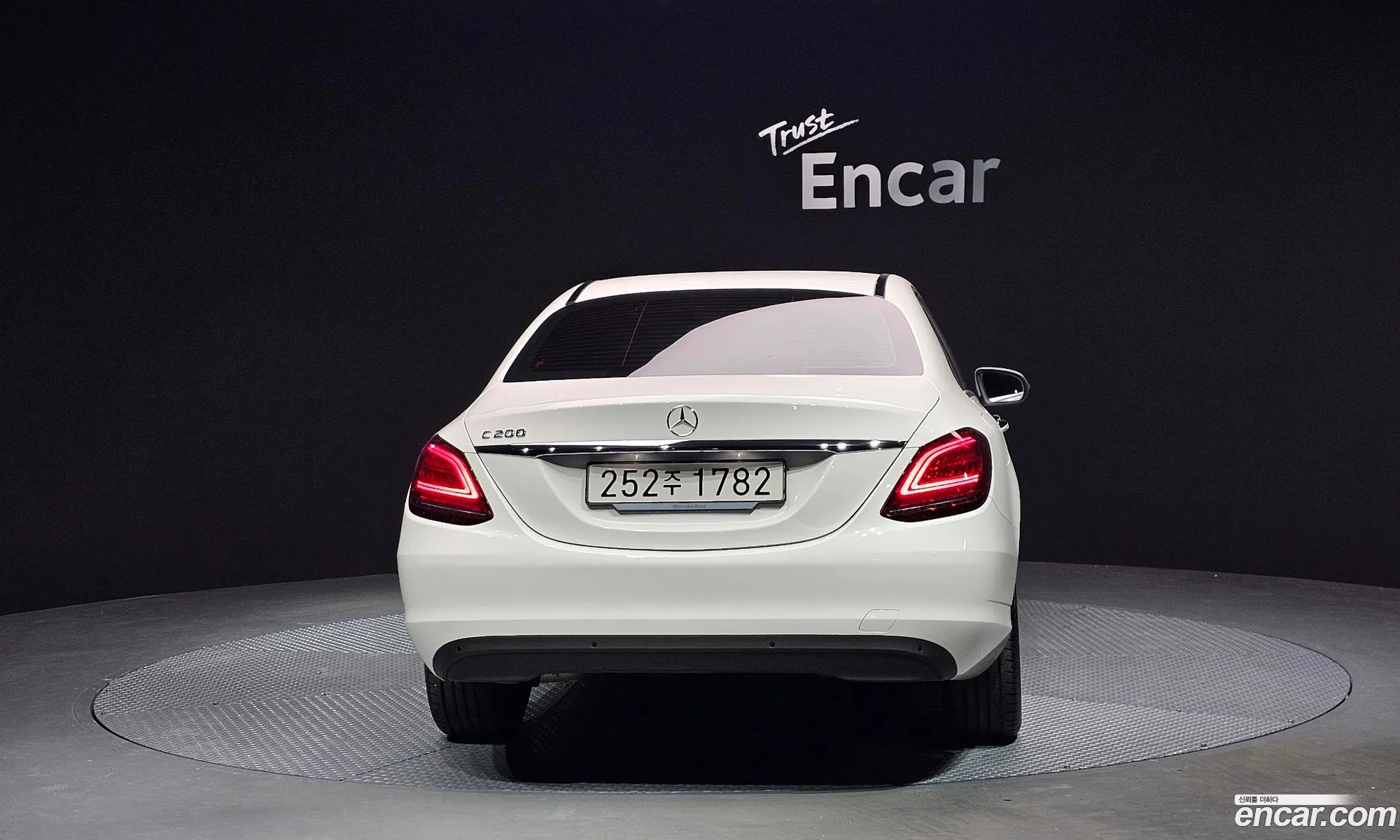 Mercedes-Benz C-Class W205 2019 — 13
