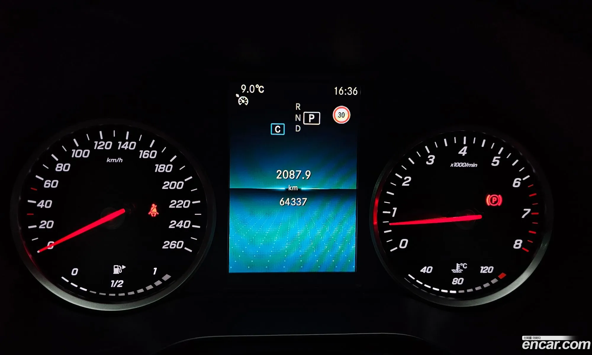 Mercedes-Benz C-Class W205 2019 — 19