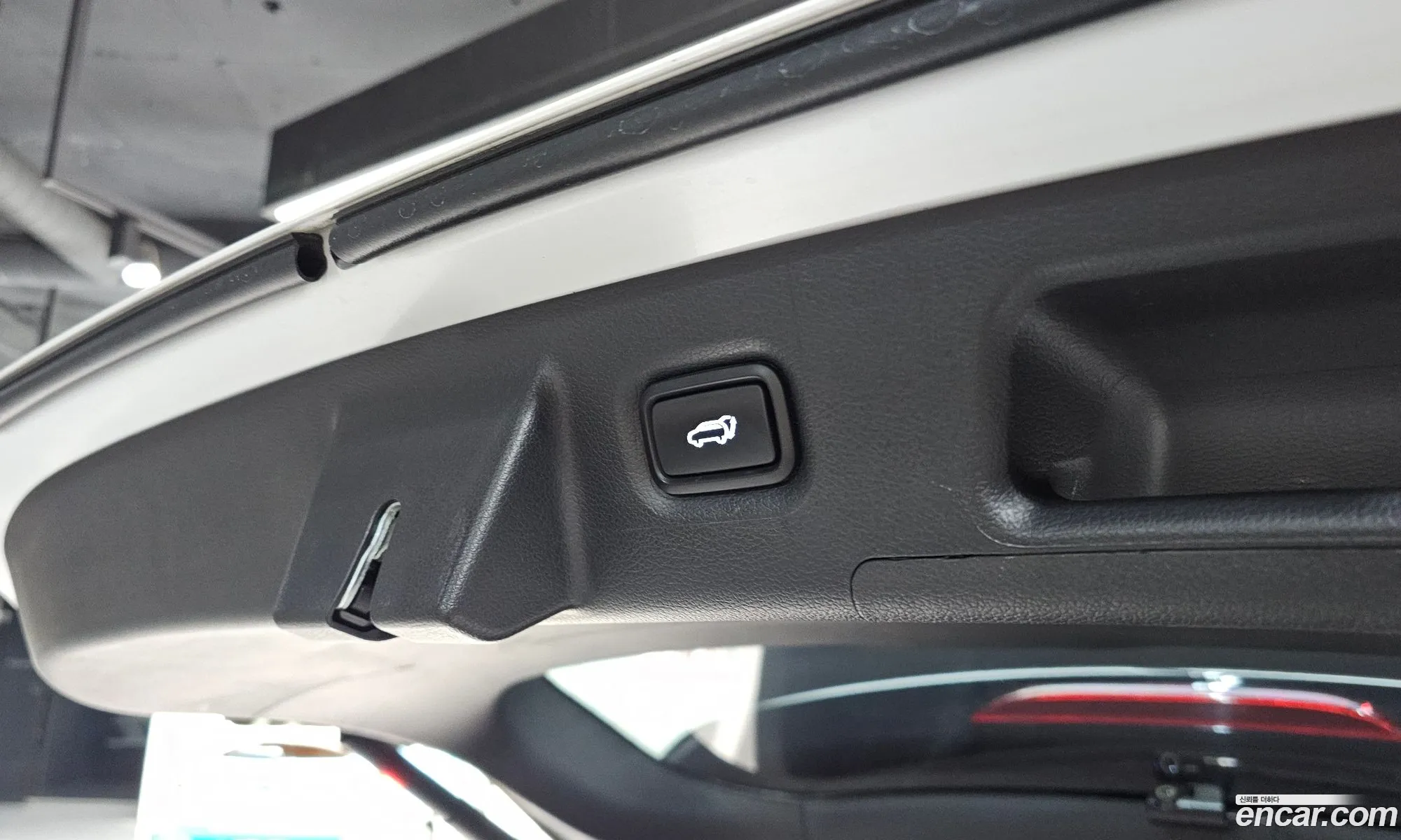 Hyundai Santa Fe 2023 — 19
