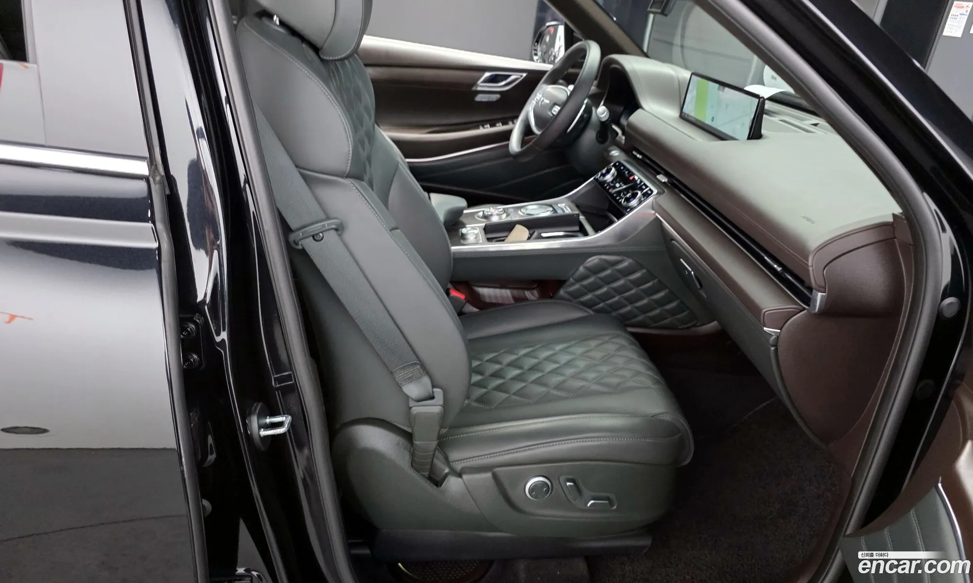 Genesis GV80 2022 — 17