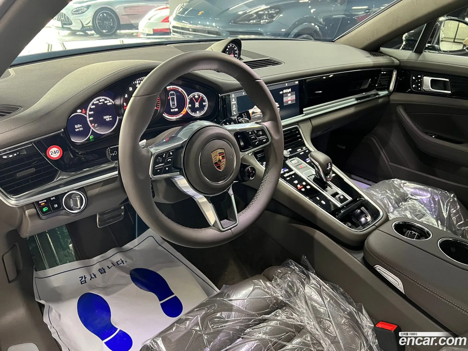Porsche Panamera 2017 — 17