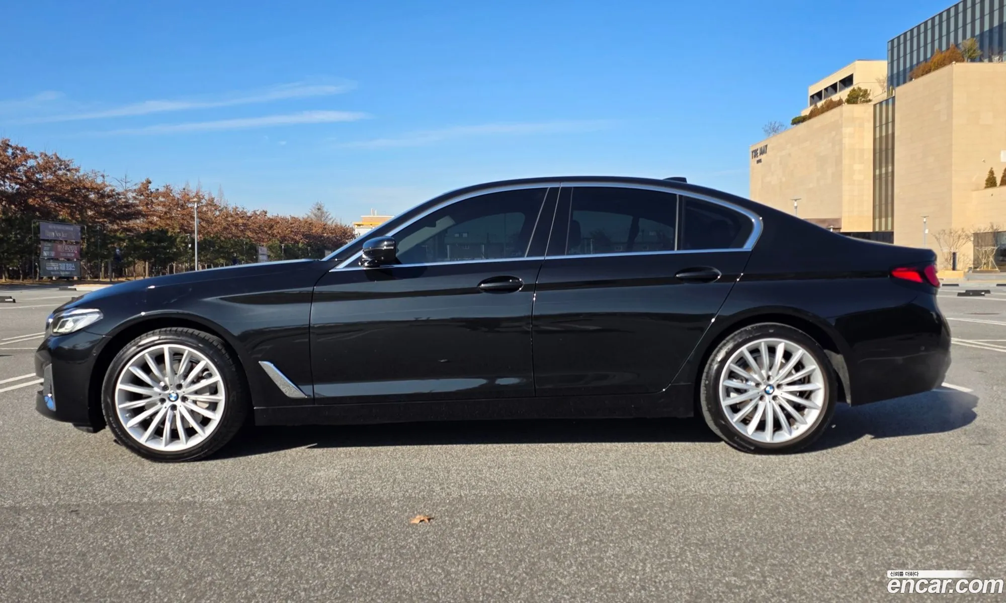 BMW 5 Series 2023 — 16