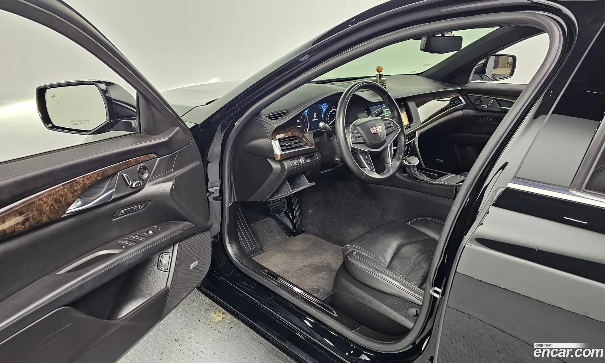 Cadillac CT6 2016 — 3