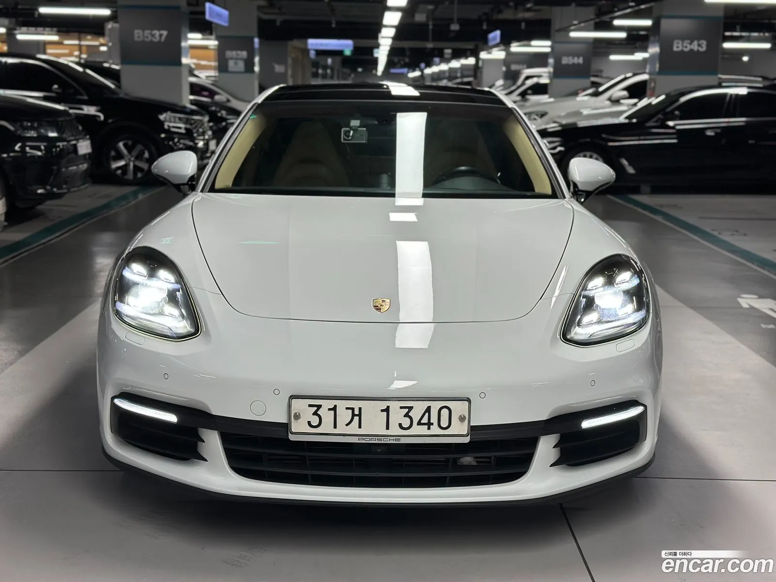 Porsche Panamera 2018 — 20