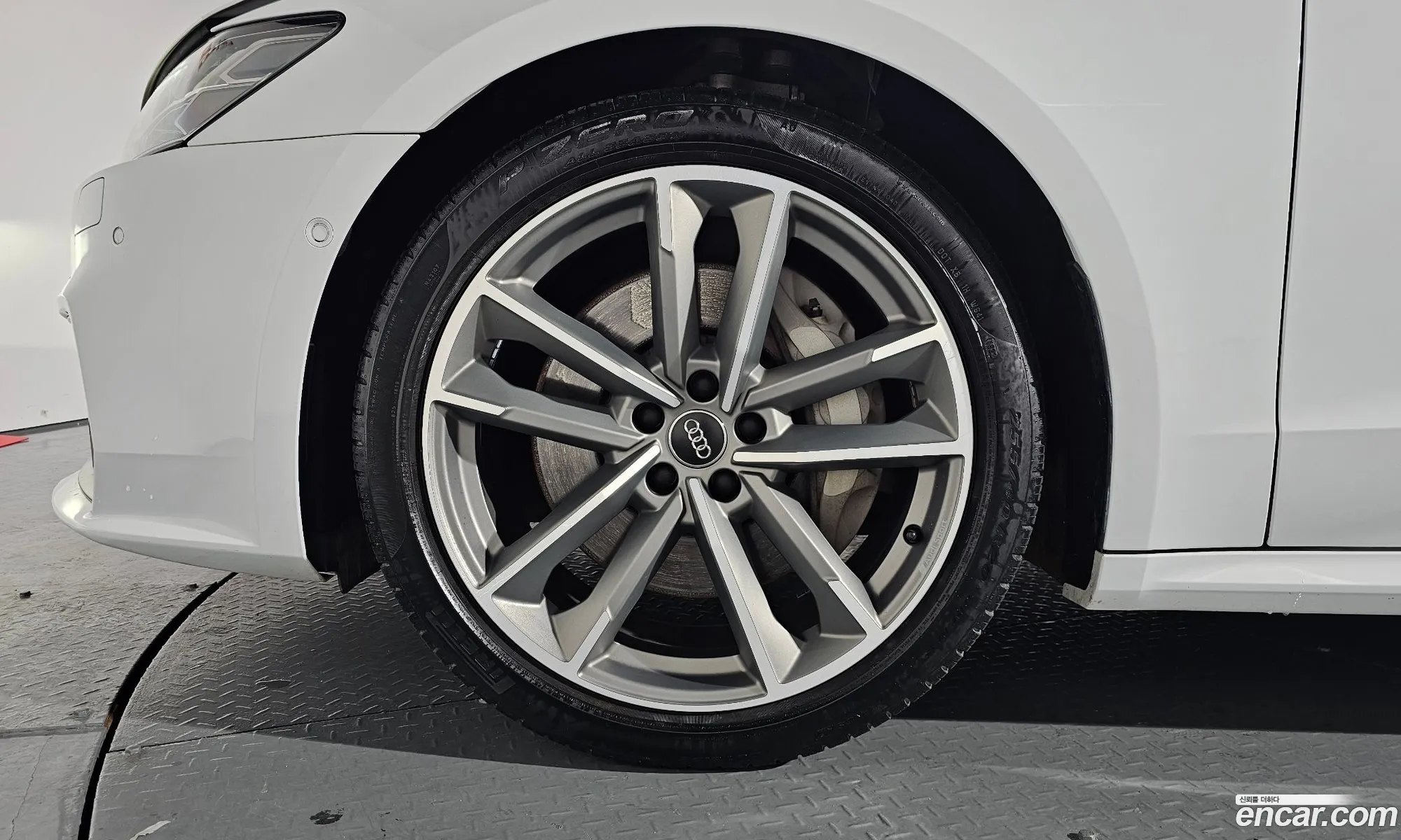 Audi A7 2021 — 19
