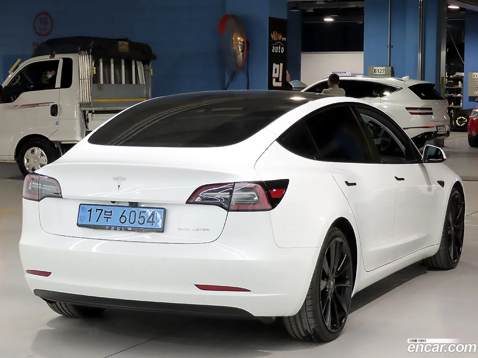 Tesla Model 3 2021 — 3