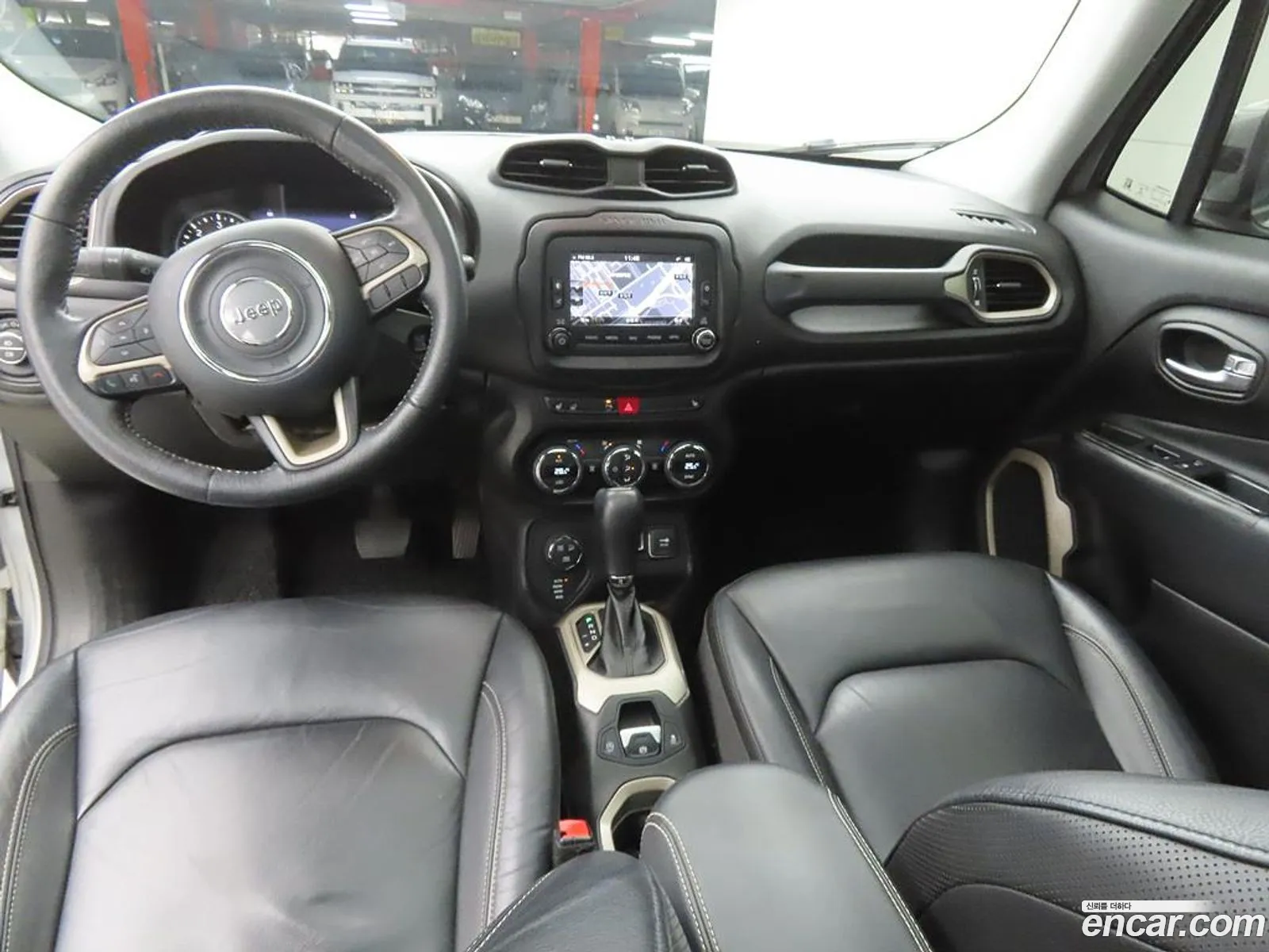 Jeep Renegade 2015 — 13