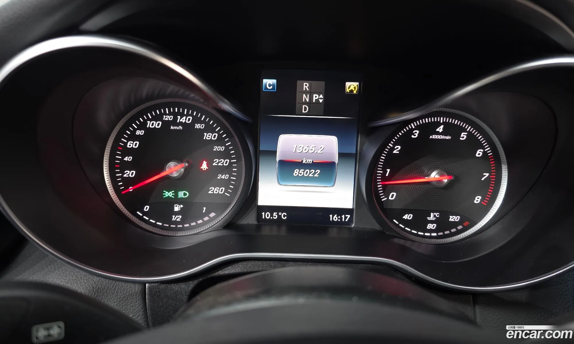 Mercedes-Benz C-Class W205 2016 — 11