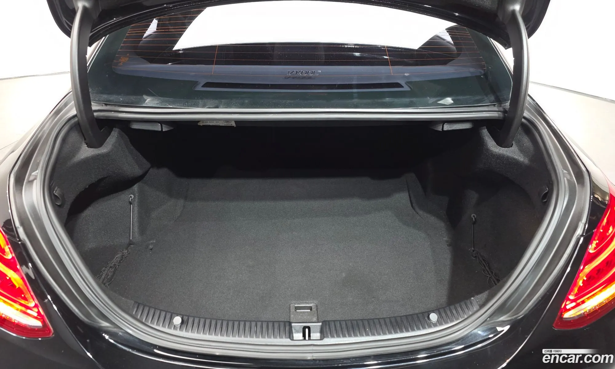 Mercedes-Benz C-Class W205 2016 — 8