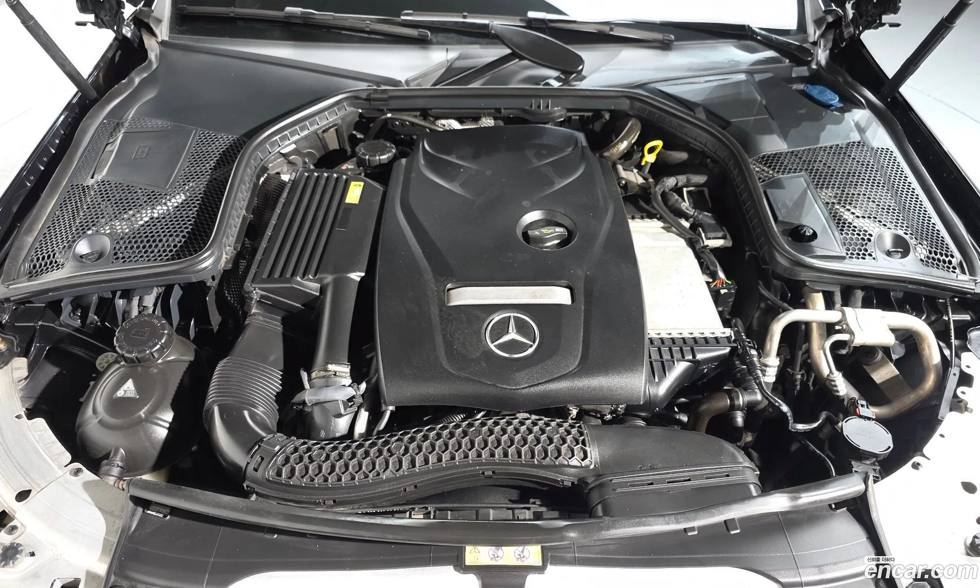 Mercedes-Benz C-Class W205 2016 — 4