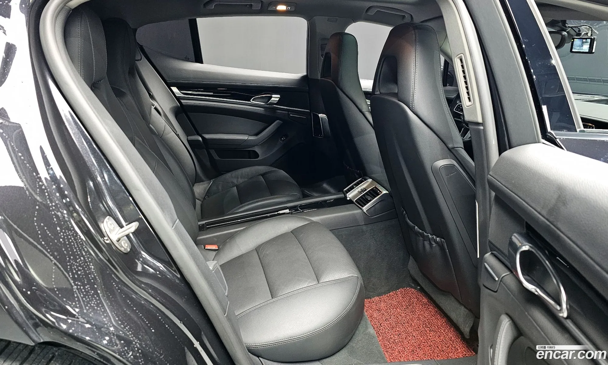 Porsche Panamera 2010 WP0AA2977BL010054 — 18