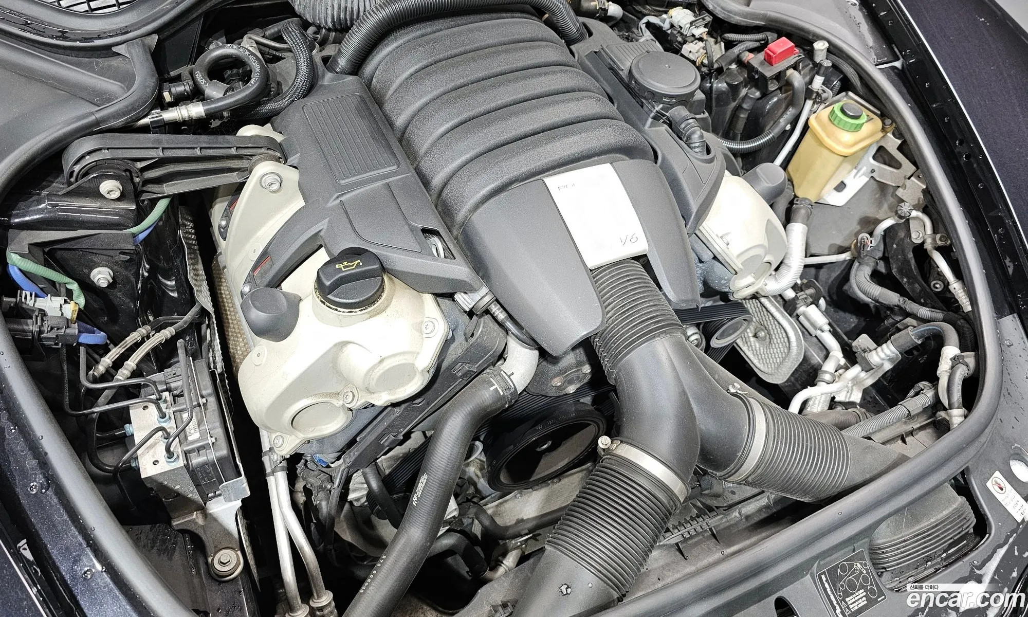 Porsche Panamera 2010 WP0AA2977BL010054 — 4