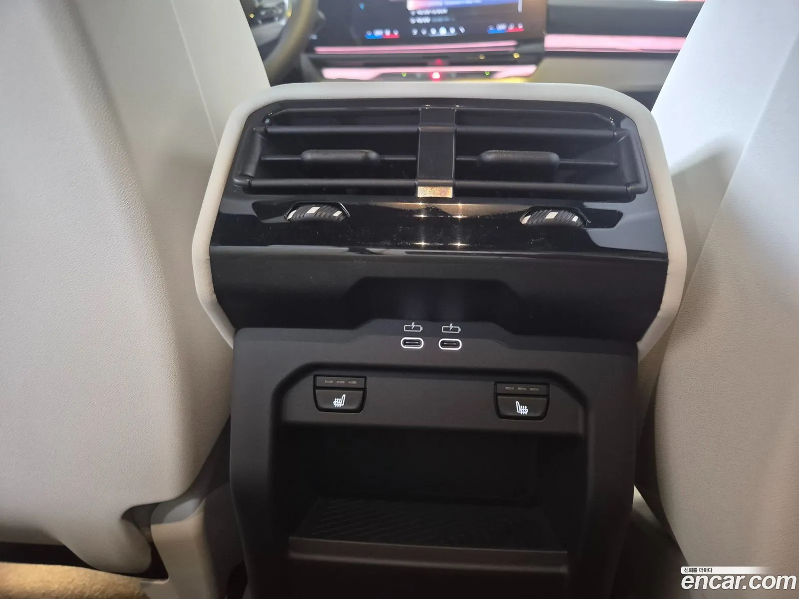 BMW 5 Series 2025 — 12