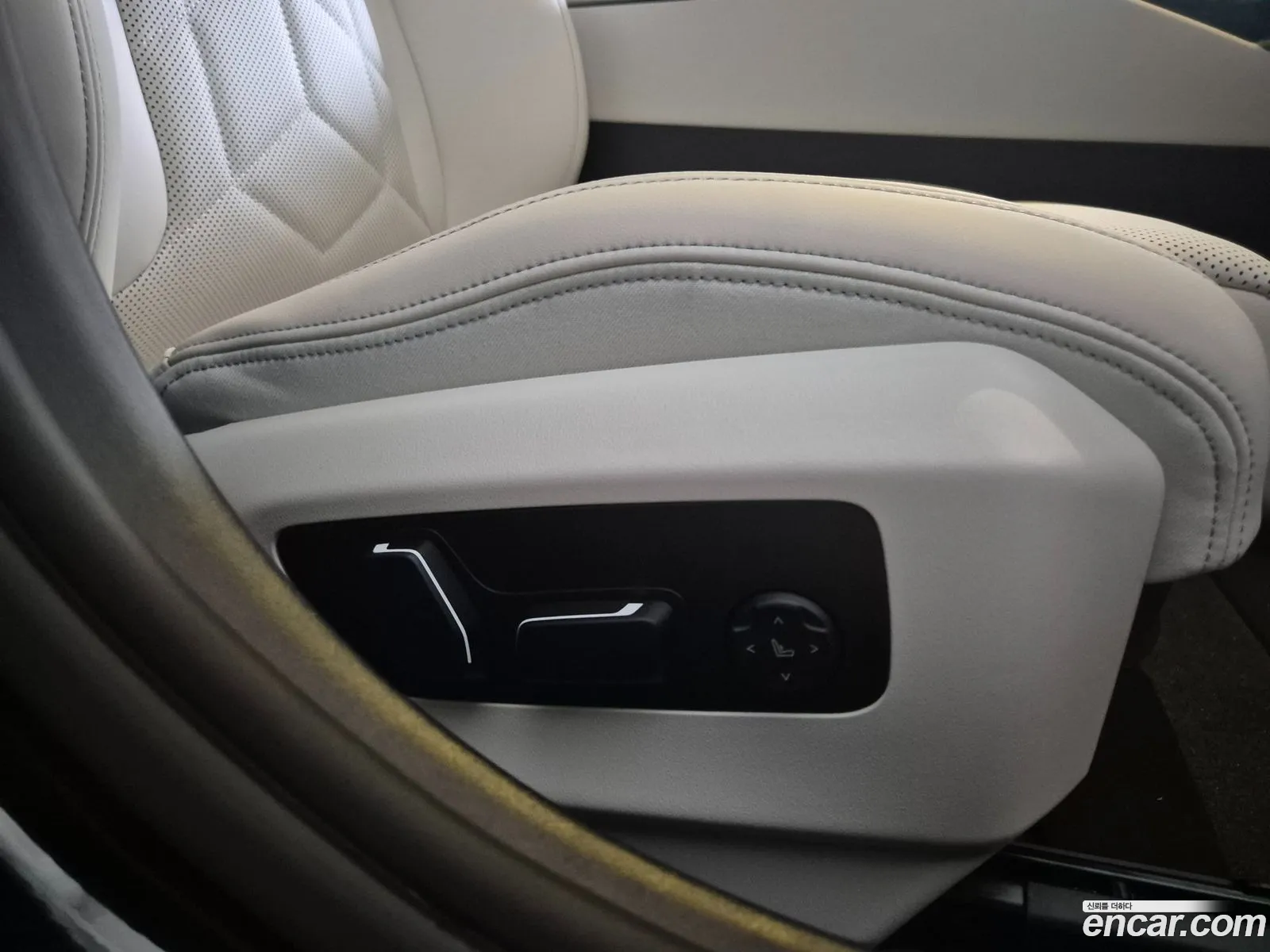 BMW 5 Series 2025 — 10