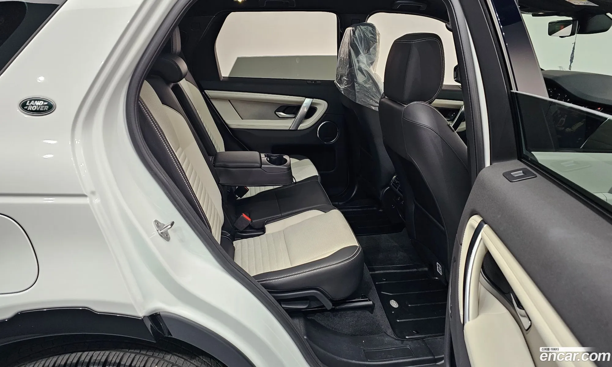 Land Rover Discovery Sport 2024 — 18