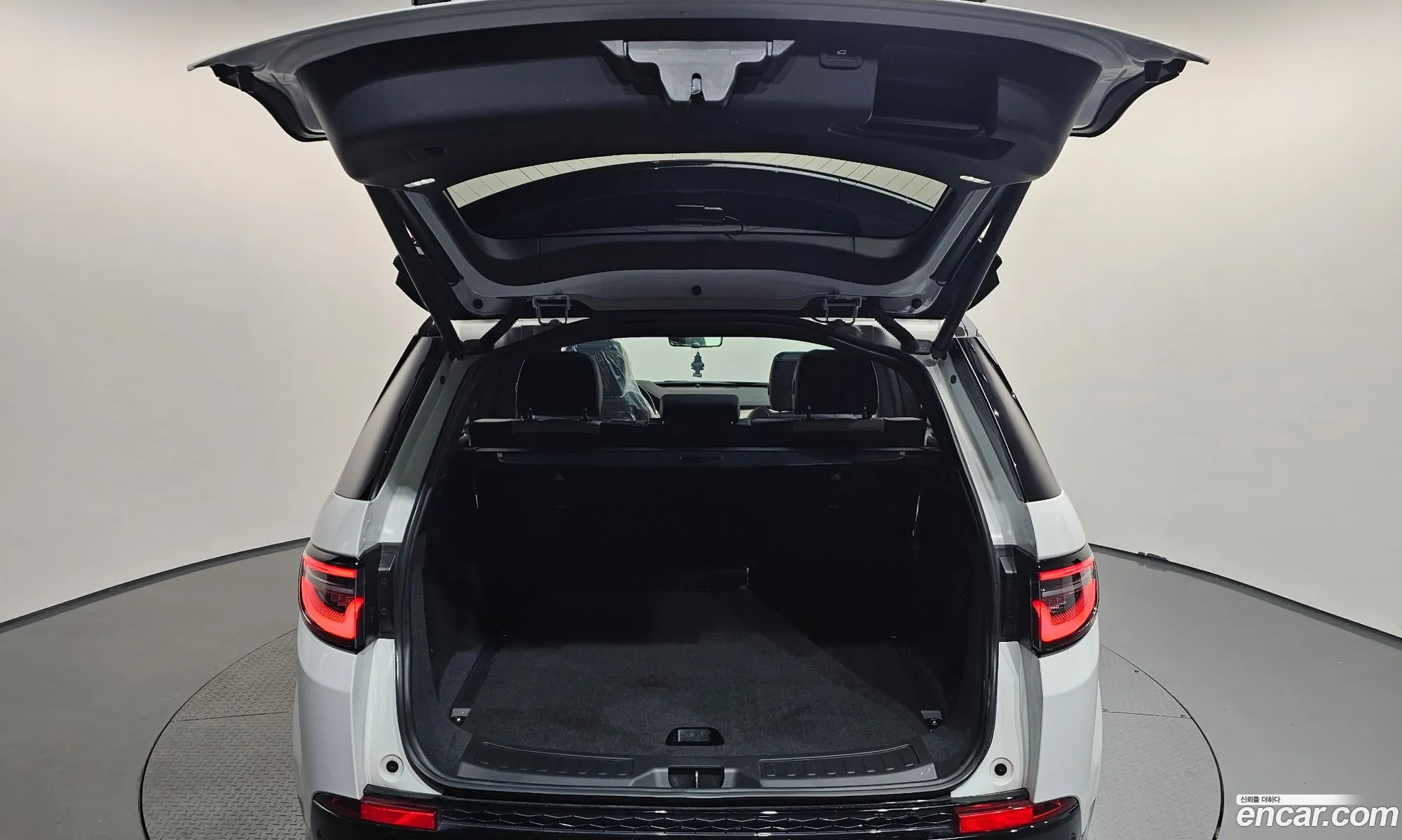 Land Rover Discovery Sport 2024 — 16