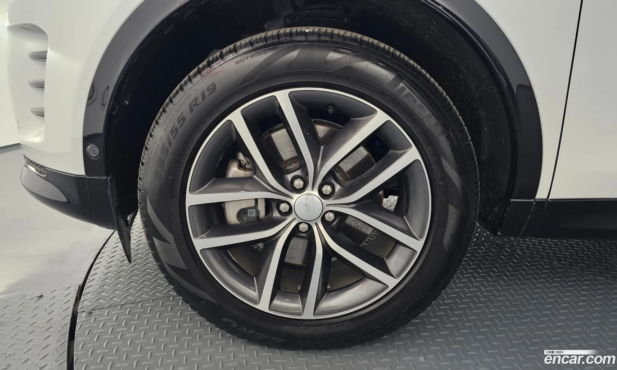 Land Rover Discovery Sport 2024 — 12