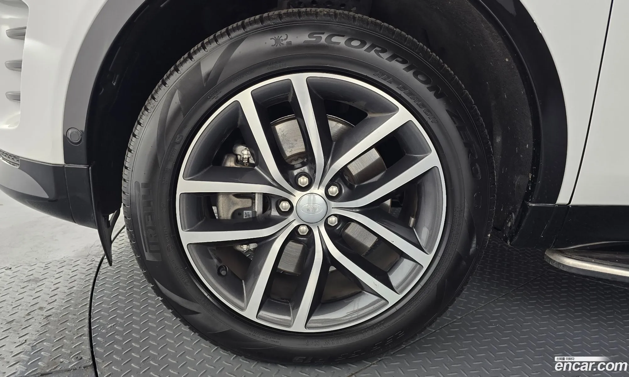 Land Rover Discovery Sport 2024 — 10
