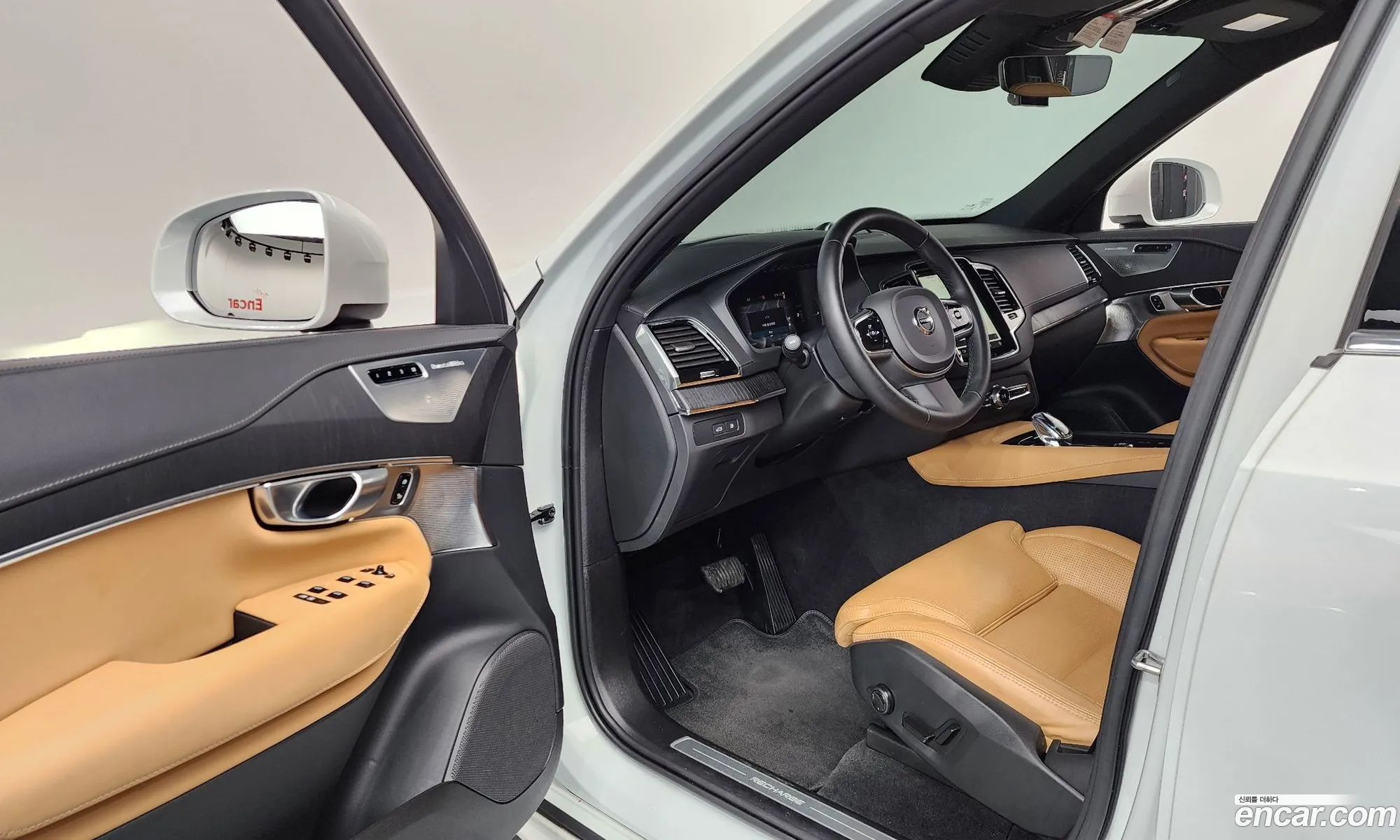 Volvo XC90 2023 YV1LFH609P1980439 — 20