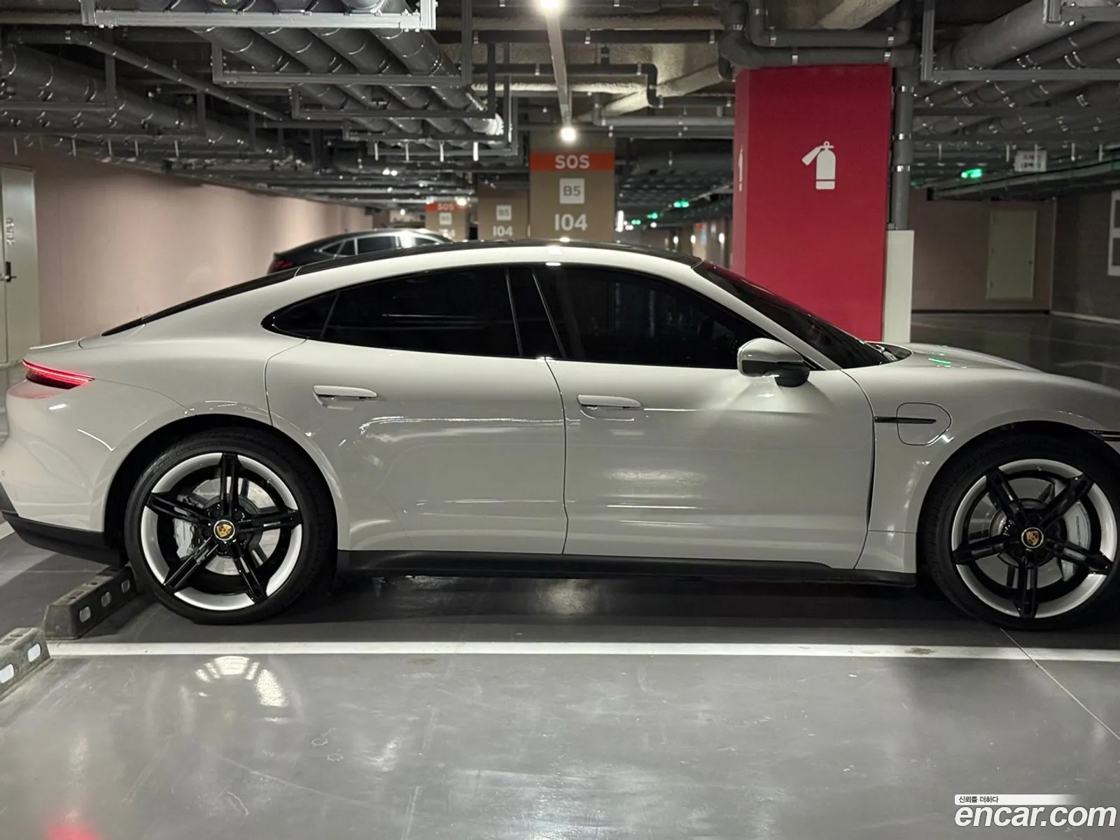 Porsche Taycan 2023 — 6