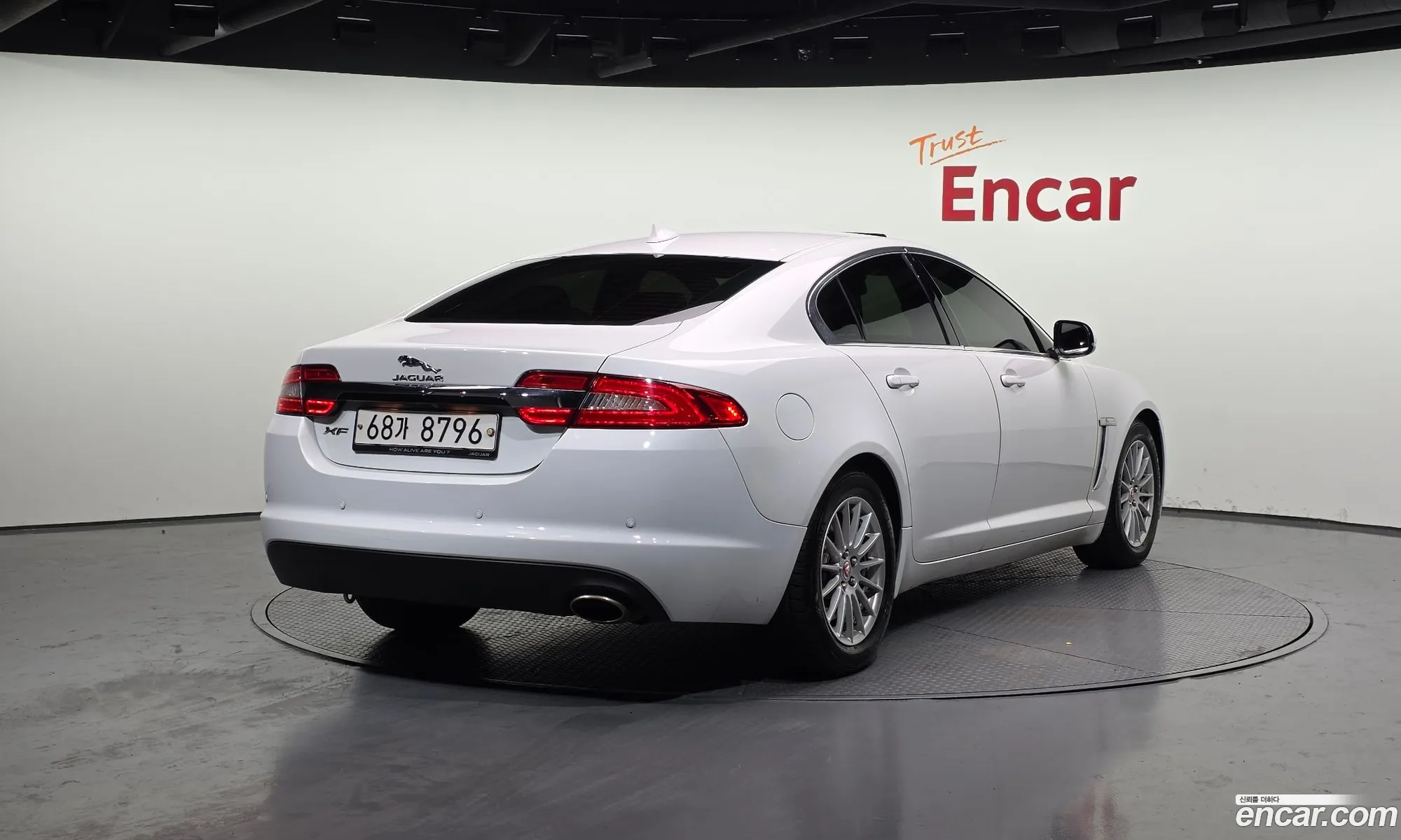 Jaguar XF 2015 SAJAA05J5FDU67694 — 16